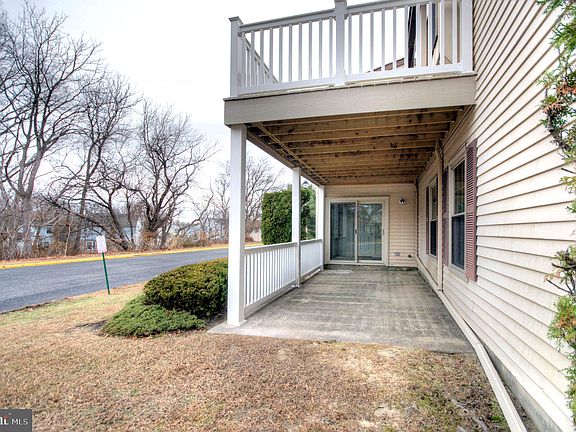 4th image of 14 Pickwick Pl
