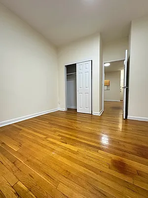 Rented by Bond New York | media 4