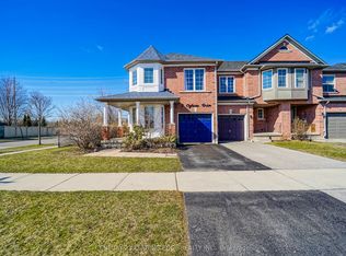 2 Oglevie Dr, Whitby, ON L1R 2Y4