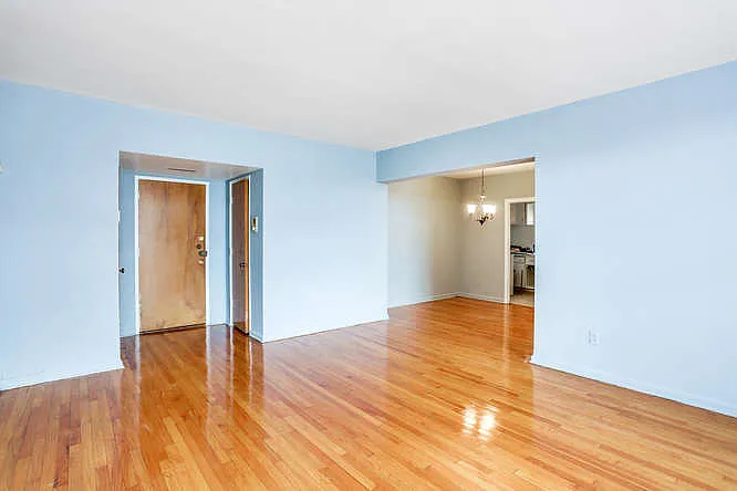 255 Merton Rd #203 — Photo 2