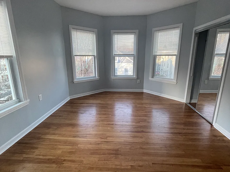 9 Townsend St #3