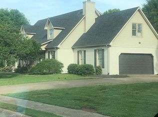 1712 Briar Cir, Bowling Green, KY 42103