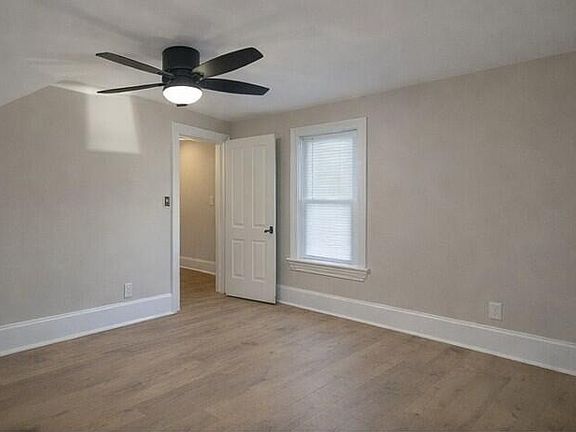 3rd image of 1616 Morton AVENUE