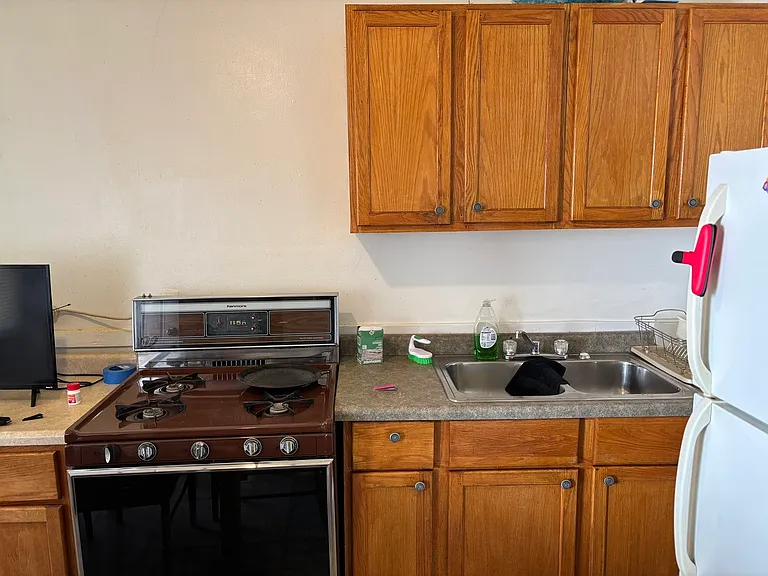 3053 N Elbridge Ave #2-R — Photo 6