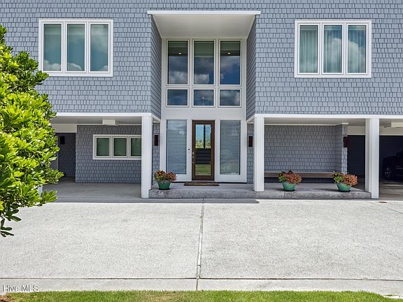 2nd image of 8 Beach Road S