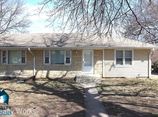 3002 S 35th St, Lincoln, NE 68506