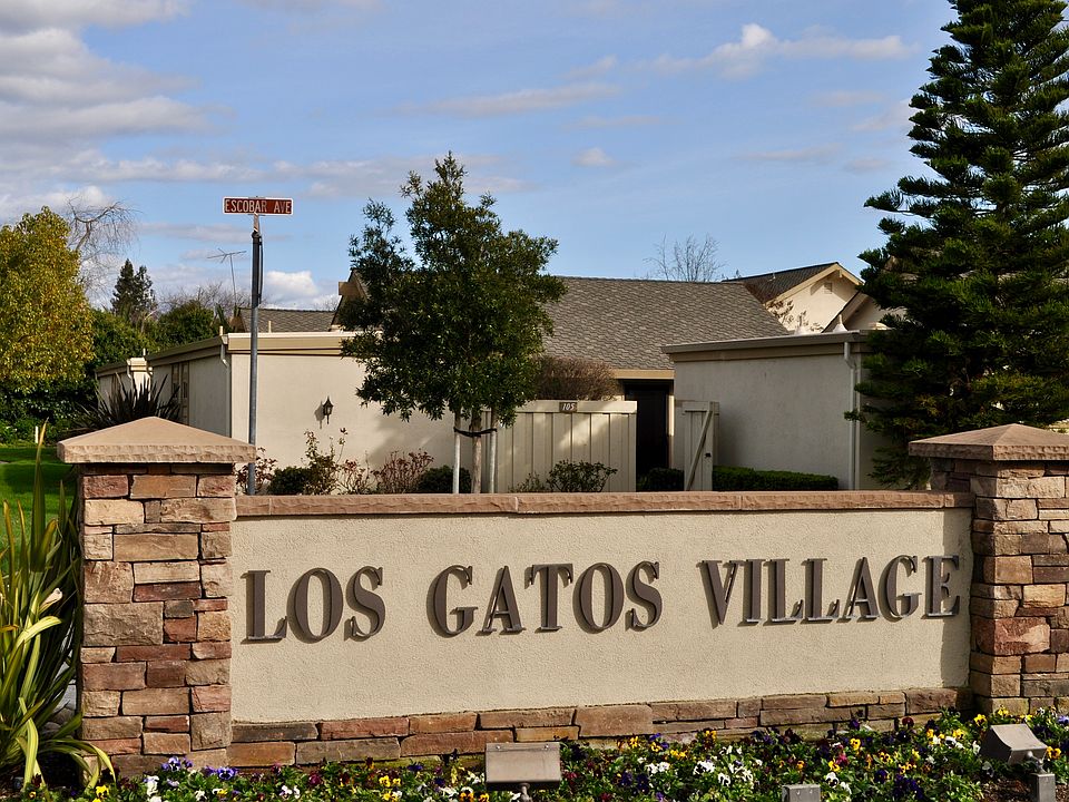 1st image of 105 Escobar Ct