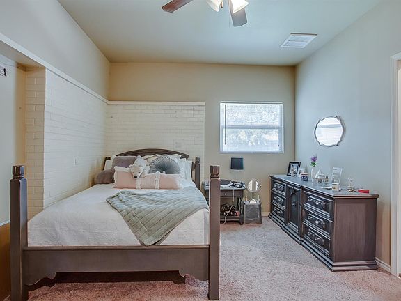 3rd image of 3114 30th St