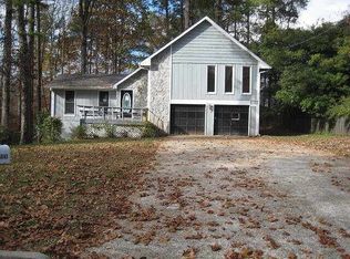 4043 Stonemont Dr, Lilburn, GA 30047