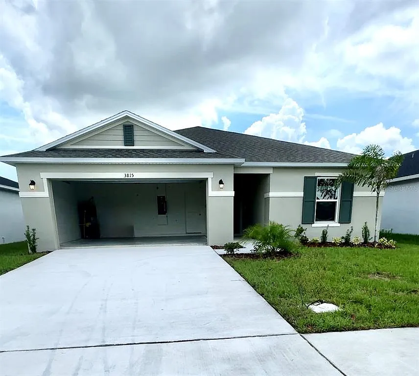 4 bed, 2.0 bath, 1707 sqft, $2,500 — Photo 1