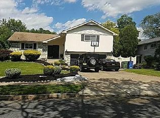 1010 Haral Pl, Cherry Hill, NJ 08034