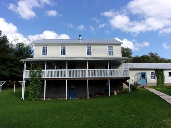 370 Beary Ln, Venus, PA 16364
