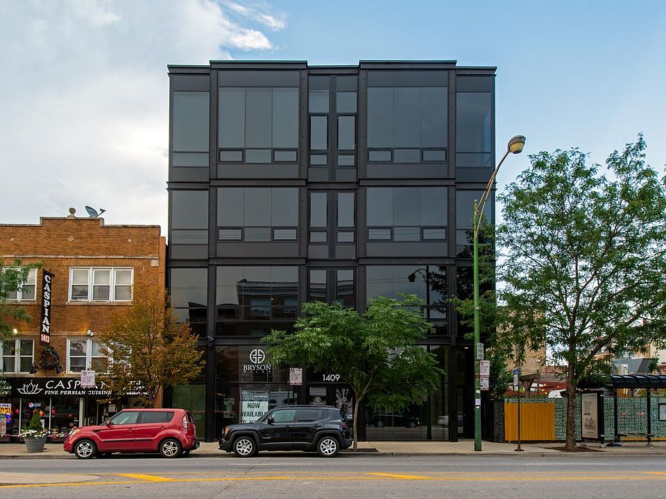 1st image of 1409 N Ashland Ave APT 4S