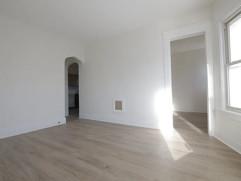 100 Zittel St #2 — Photo 10