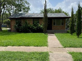 2442 Hillsboro Ave, Dallas, TX 75228