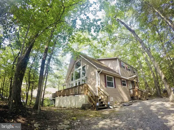 325 Connie Rd, Basye, VA 22810