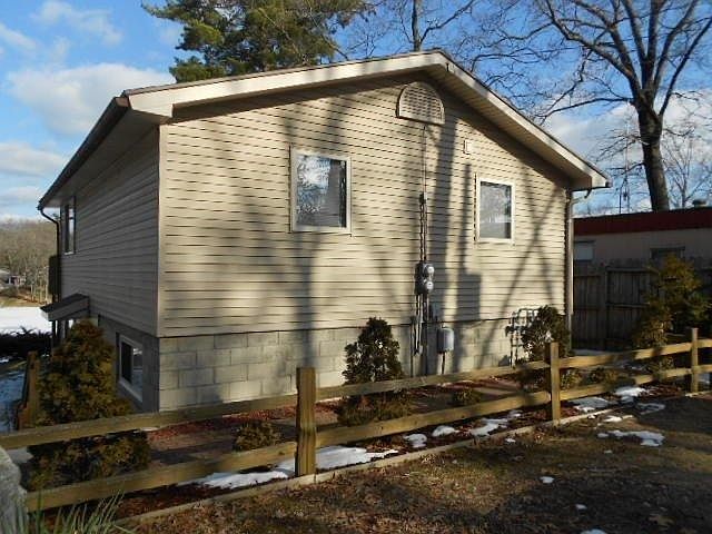 1st image of 2300 Spruell Ave