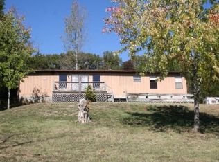 937 Lake Ridge Dr, Dandridge, TN 37725