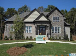 404 Grey Oaks Dr, Pelham, AL 35124