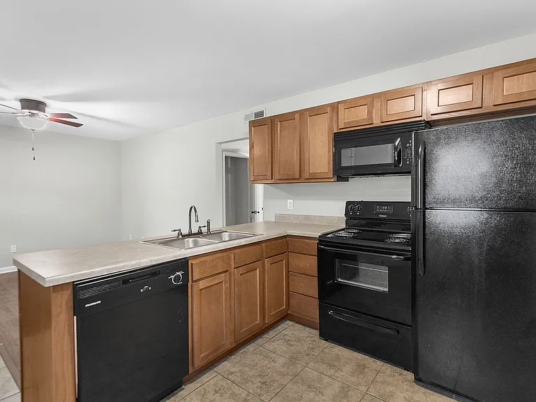 Fourth Apartments — Photo 5