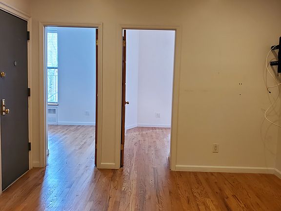 5th image of 346 E 78th St APT 4A