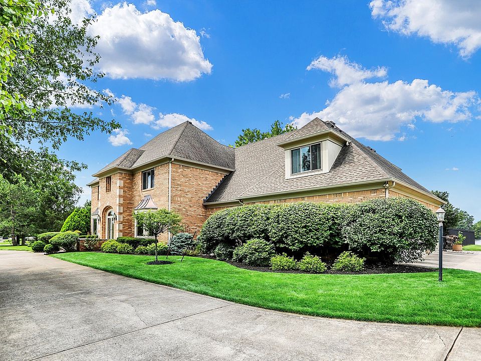 9987 Summerlakes Dr, Carmel, IN 46032 | Zillow