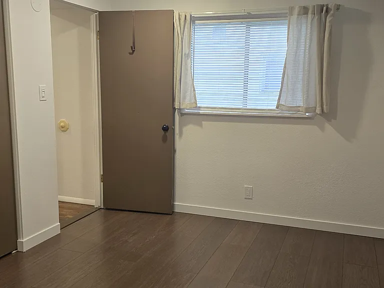 3220 S Clark St #3220 — Photo 9