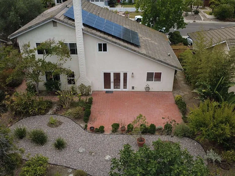 2604 Jacaranda Ave — Photo 30