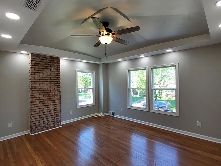 952 Lilley Ave — Photo 12