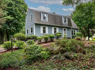 30 Streamview Cir, Guilford, CT 06437