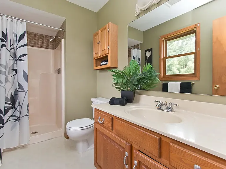 3380 Balsam Ct NE — Photo 10