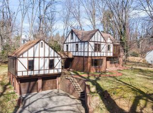 938 Tookany Creek Pkwy, Cheltenham, PA 19012