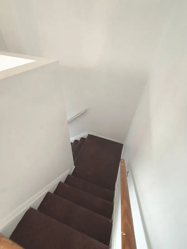 3 bed, 2.0 bath, 1800 sqft, $3,500 — Photo 2