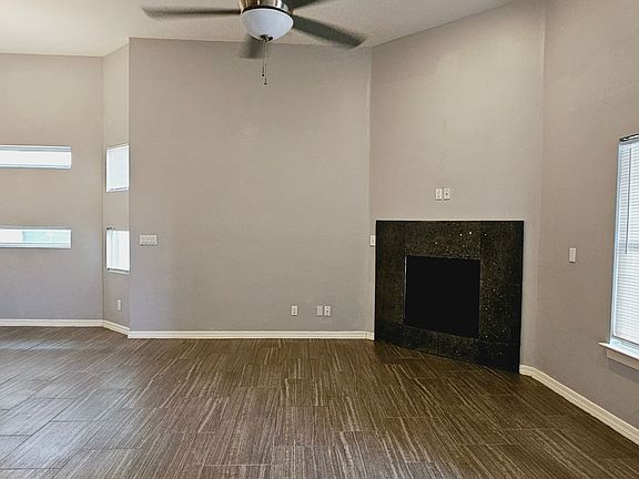 5th image of 14545 Smokey Point Dr