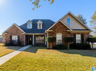 135 Silverstone Ln, Alabaster, AL 35007