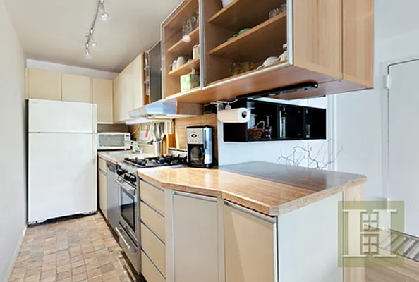 Sold by Halstead Real Estate | media 12