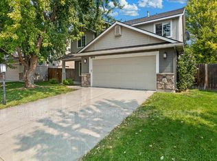 6018 N Silver Maple Ave, Meridian, ID 83646