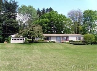 12 Adams Rd, Ossining, NY 10562