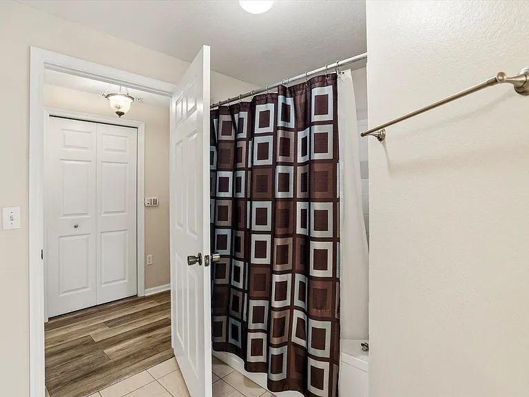2801 Chancellorsville Dr #718 — Photo 27