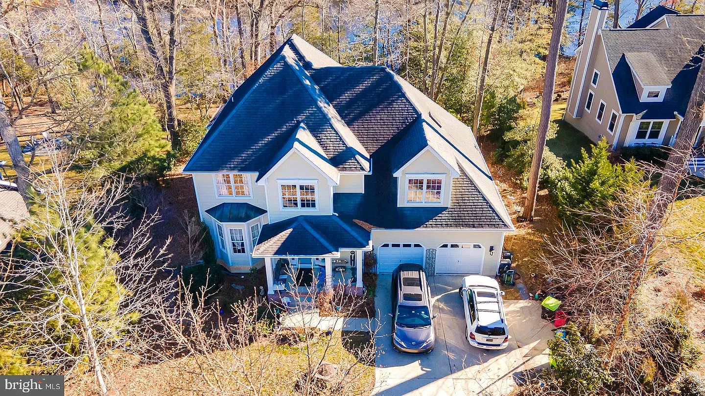 142 W Shore Dr photo 1