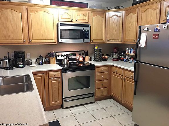 2nd image of 321 Creekside Dr
