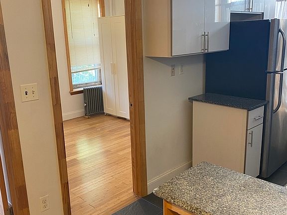 3rd image of 4309 34th Ave APT 2R