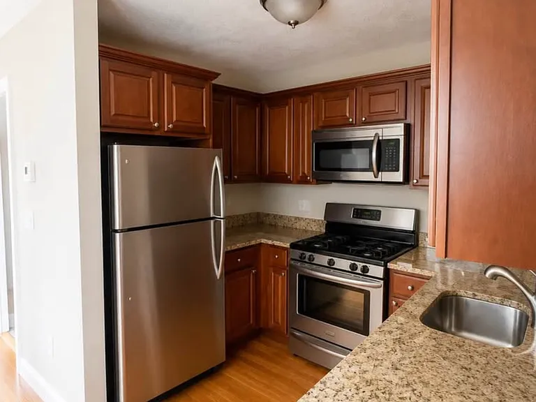 66 N Margin St #4 — Photo 6
