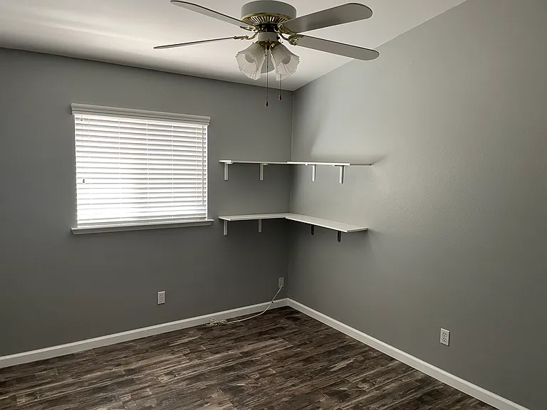 368 W Gibson Ave — Photo 7