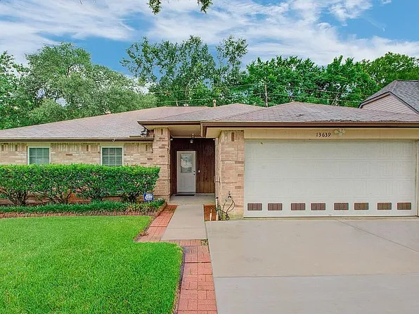 13639 Harpers Bridge Dr, Houston, TX 77041