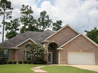 165 Sarah Ln, Lumberton, TX 77657
