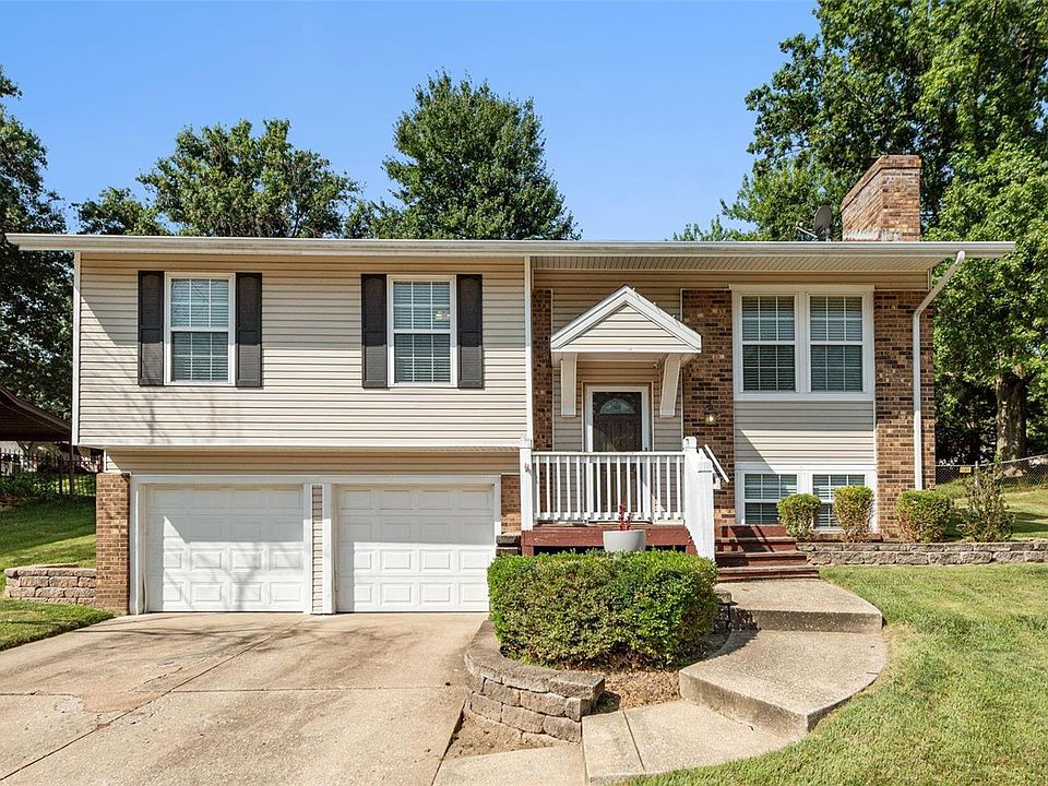 1st image of 2487 Wesmeade Dr
