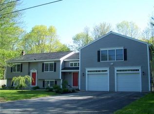 14 Eider Ln, Topsham, ME 04086