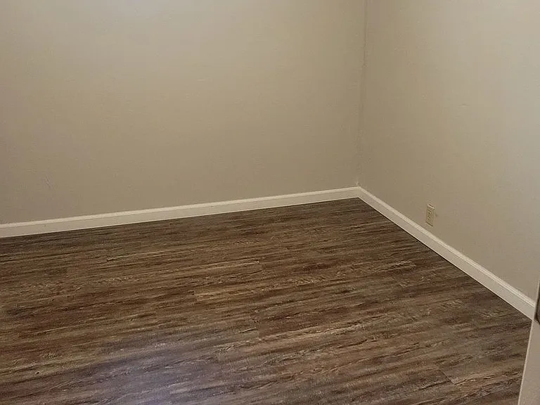 704 S Kimball St — Photo 14