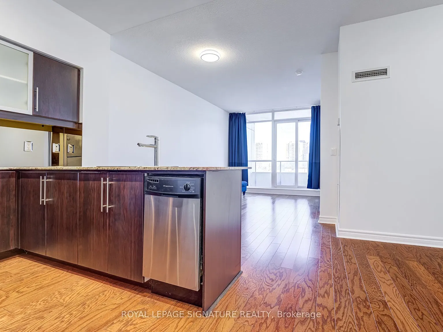 2 bed, $2,495 — Photo 4